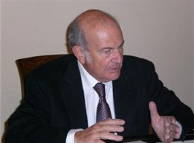 Presentación del Dr. Héctor Sauret en Roma